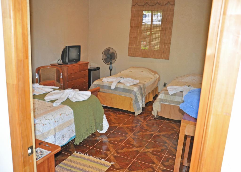 Hotel Tekarera - Kainga Nui Hanga Roa Cameră foto